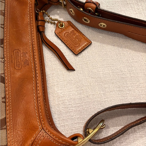 Coach Bleeker Bucket Bag Signature Monogram 1941 Tan Leather EUC Shoulder Y2K 🌟 - Picture 8 of 15
